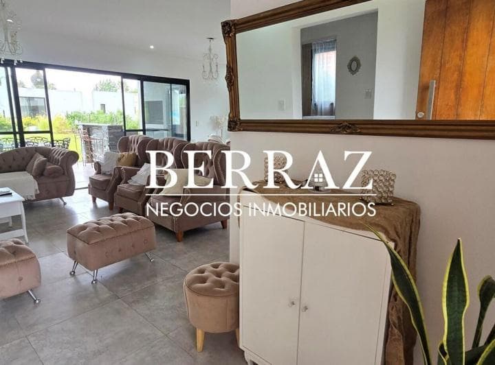 Casa Venta 3 Dorm. Barrio Santa Elisa Lote de 555 m² Pilar del Este, Zona Norte - 5