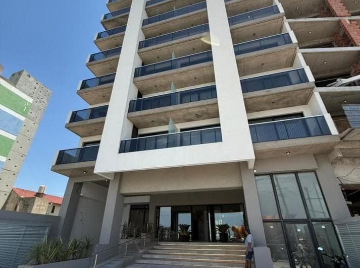 Semipiso 3 Amb en Edificio de Categoria Aurora del Mar I - 2