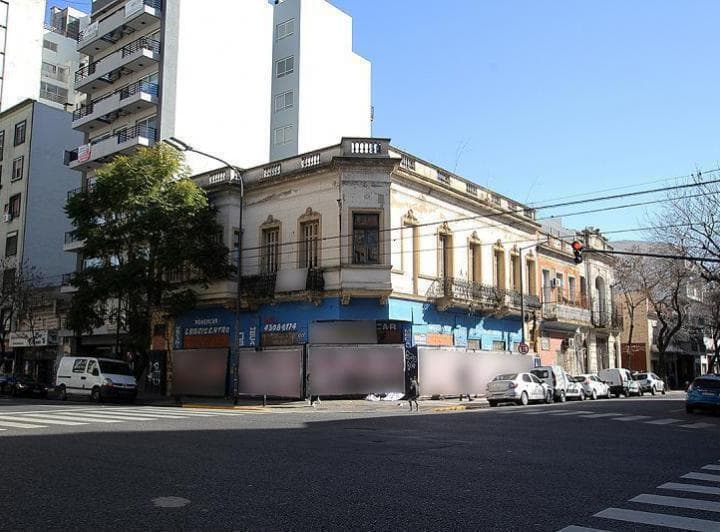 Terreno en Venta. San Cristobal, Esquina, 34 m de Frente, 3700 m² Vendibles, 38 m de Altura. - 4
