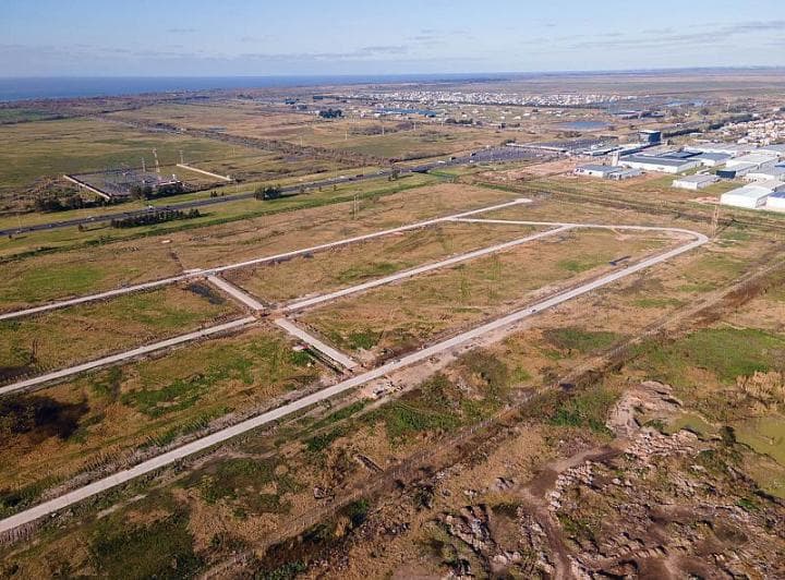 Excelente Parque Industrial en Hudson Sobre Autopista Bs As - La Plata. Lotes Desde 2000 m². - 3