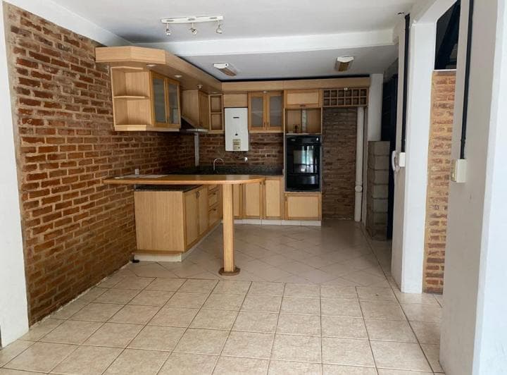 Casa Chalet en Venta Ubicado en Boulogne, San Isidro, G. B. a. Zona Norte - 2