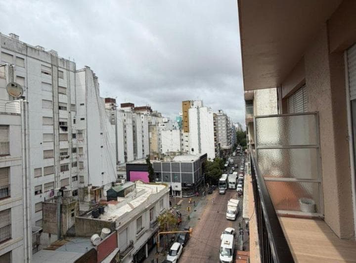 Venta Departamento con Balcón 3 Ambientes. Zona Centro - 3