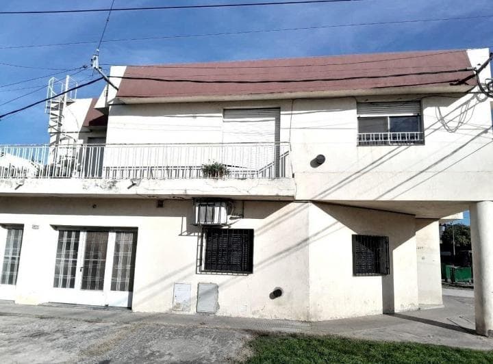Biedma 3600 (Pje. Trives 3810) Entre San Nicolas y Constituciòn - 2