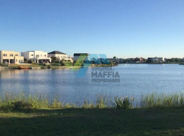 Venta de Lote a La Laguna - Canton Norte - 2