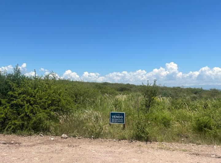 Despeñadero 1.000 m C/escritura Liquido 2 Juntos U$d 70.000 - 2