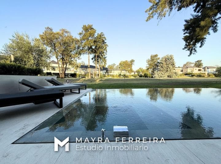 Casa en Venta 6 Ambientes Saint Thomas Este - Oeste - 4