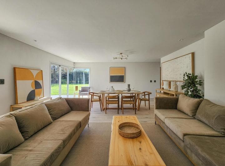 Av Fuerza Aerea 4204 Miraflores Funes Hills - Venta Casa 3 Dorm. con Cochera y Pileta - 5
