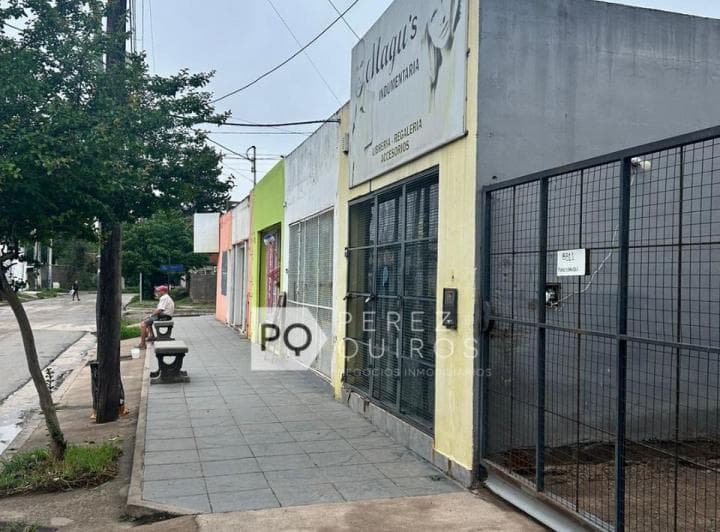 Se Venden Locales Comerciales + Dpto - 3