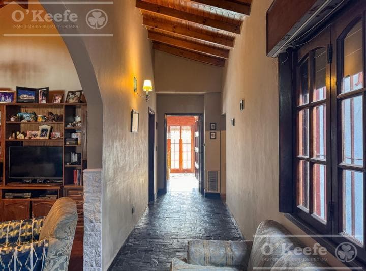 Casa en Venta de 3 Amb con Jardin y Quincho, Bernal. - Apta Crédito! - 2