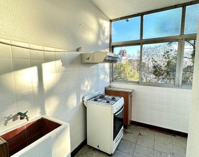 Venta Dto. 1 Dormitorio con Balcón Al Frente - 116 y Diagonal 80 La Plata - 3