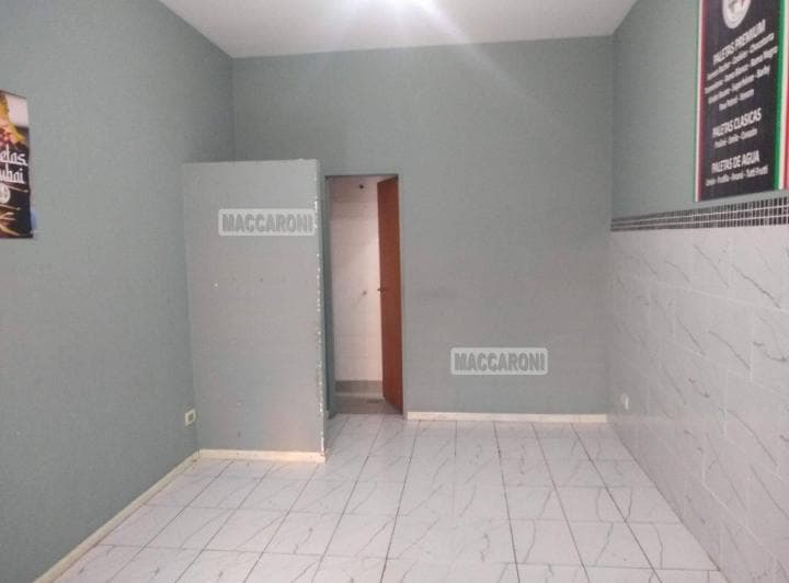Local. | Av Lisandro de La Torre Al 100 - 2