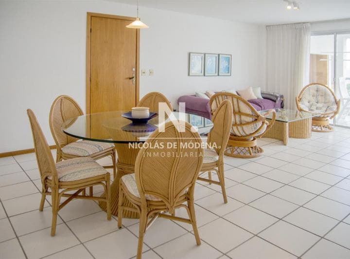 Apartamento de 3 Dorm. a La Venta en Playa Mansa Punta del Este - 3