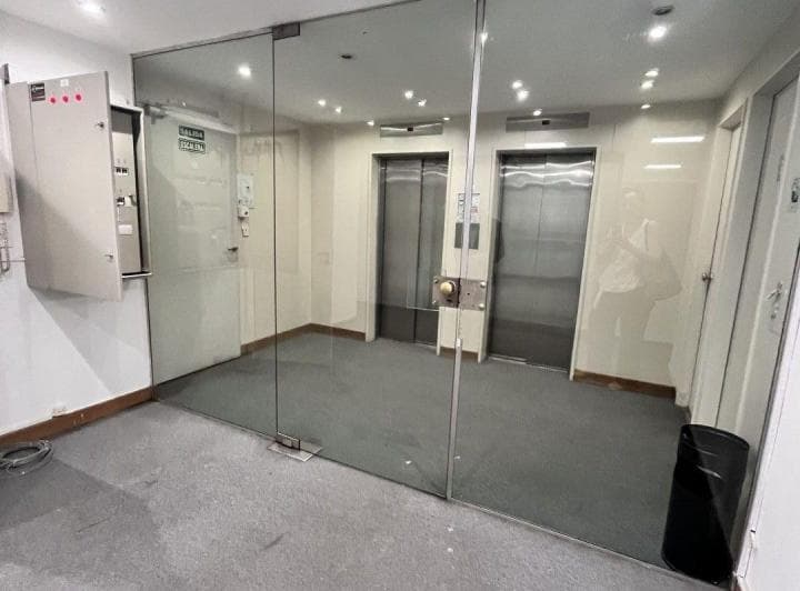 Oficina. | Alem, Leandro N. Avda. Al 1000 - 4