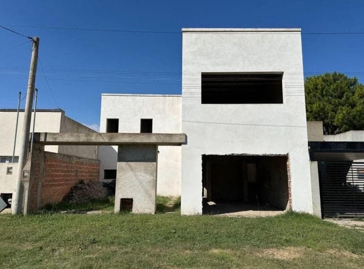Casa en Construcción 180 m², Calle Alvear, General Belgrano, Buenos Aires. - 3