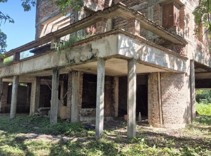 Terreno con Construcción – Inversión en Zona Rafael Núñez - 2