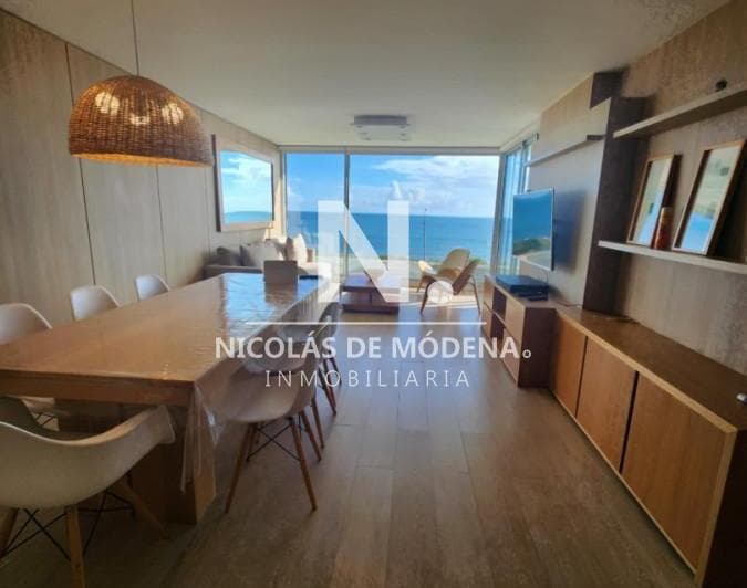 Exclusivo Apartamento en Primera Linea de La Mansa, con Vistas Privilegiadas y Una Excelente Orienta - 2