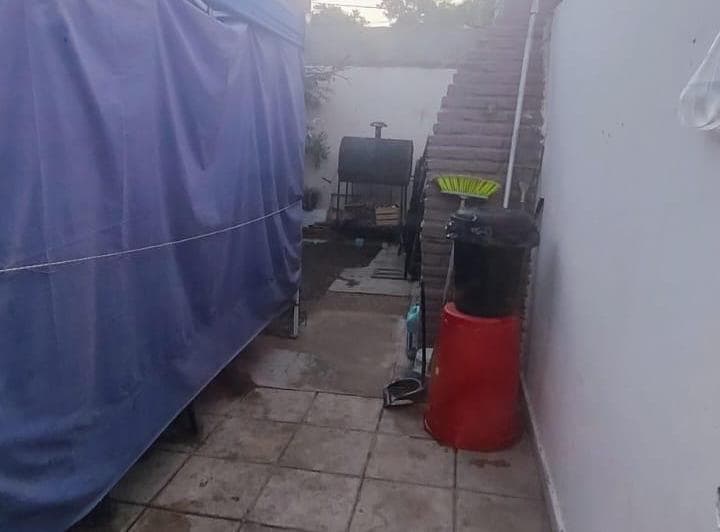 Casa en Venta 2 Dorm. B° Villa Los Pinos - 5