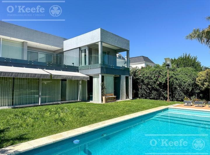 Casa en Venta 6 Ambientes - Barrio Nuevo Quilmes con Salida Al Canal - Apta Credito - 2