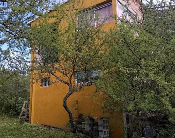 Casa con 2 Dorm. en Venta, 1202 m² en Cuesta Blanca - 2