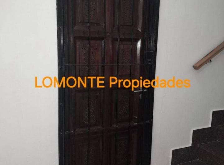 Departamento 3 Amb. en 1° Piso Al Frente con Balcón - 5