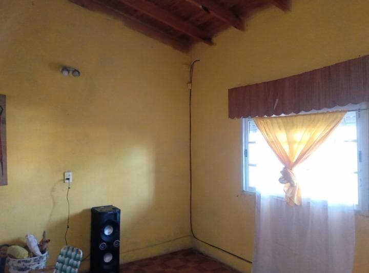 Casa en Venta de 2 Dorm. - 4