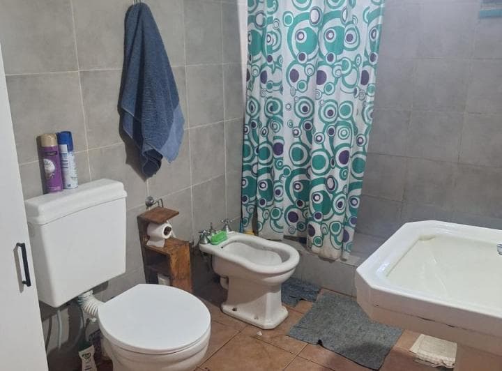 Casa en Venta de 2 Dorm. - 5