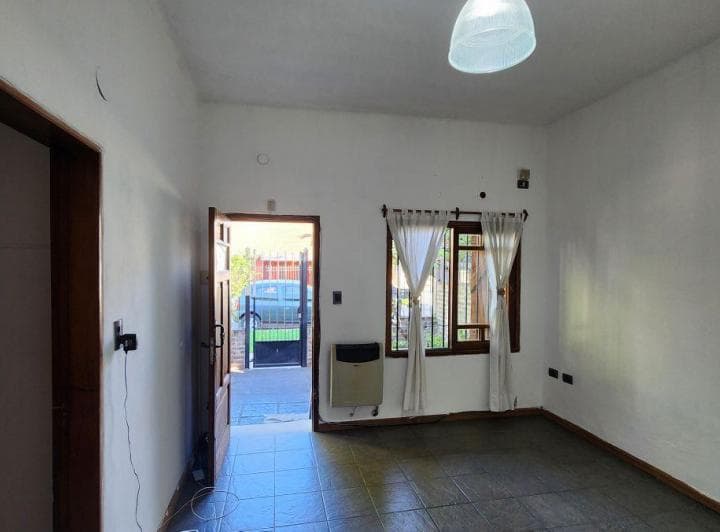 Casa en Venta en Zona Residencial en José Mármol (Retasado!) - 4