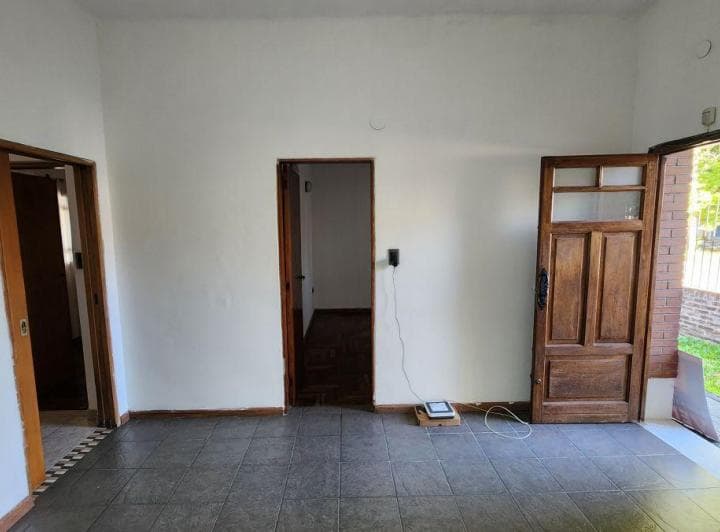 Casa en Venta en Zona Residencial en José Mármol (Retasado!) - 3