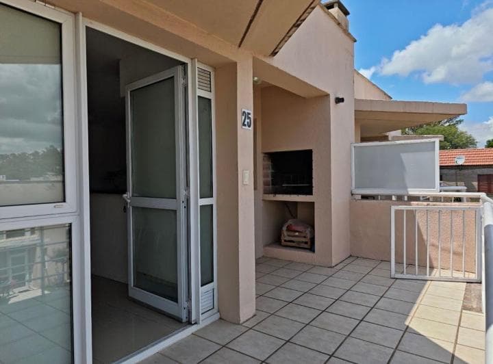 Casa,2 Dorm. en Venta en Residencias del Lago - Villa Carlos Paz - 3