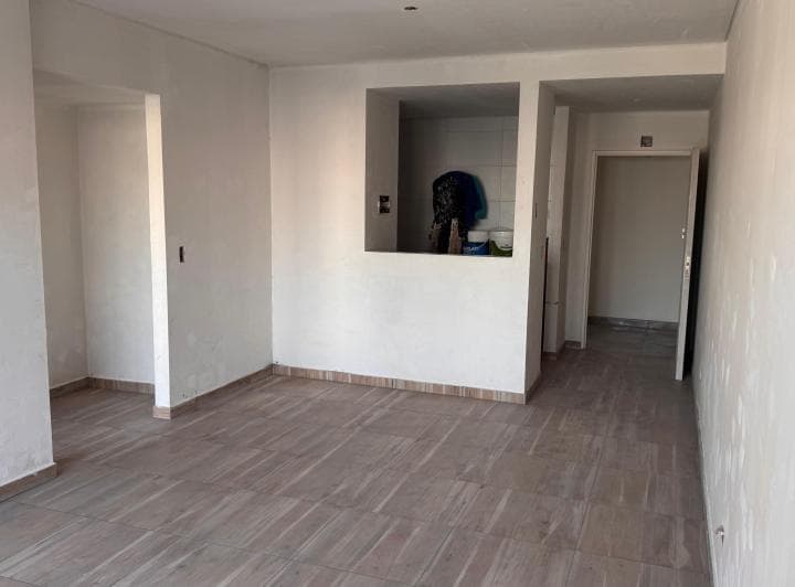 Dueño Vende 2 Amb. Al Frente a Estrenar Edificio de Categoría en La Mejor Zona. - 2