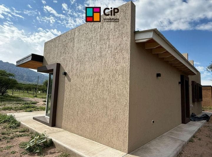 Casa con 800 m² Terreno y 2 Dorm. en Venta en Cortaderas - 5