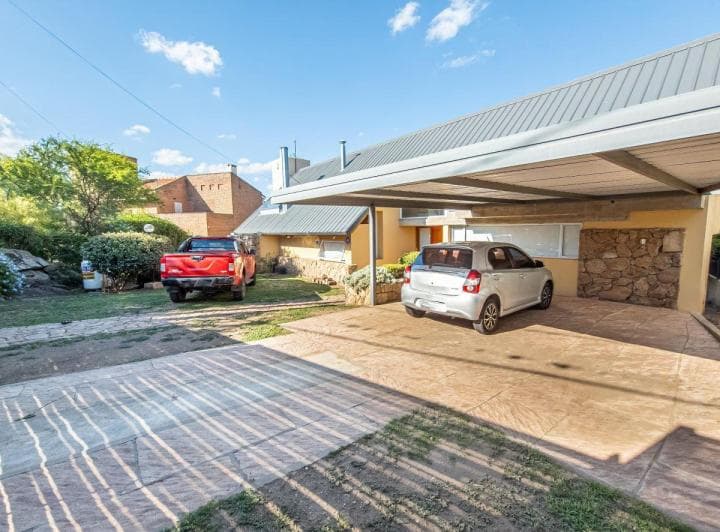 Venta Casa 2 Dorm.. 3 Baños. Quincho. Pileta. Parque. Villa del Lago. Carlos Paz. Córdoba. - 3
