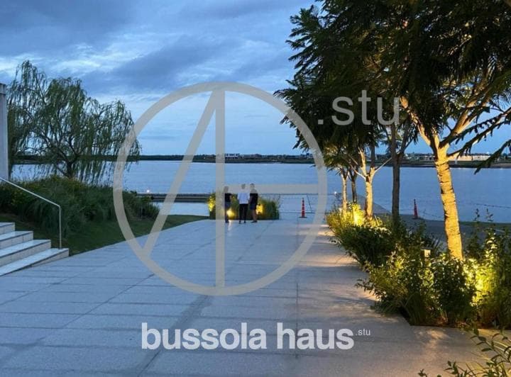 Lote Al Agua en Venta en Orillas Puertos - 3