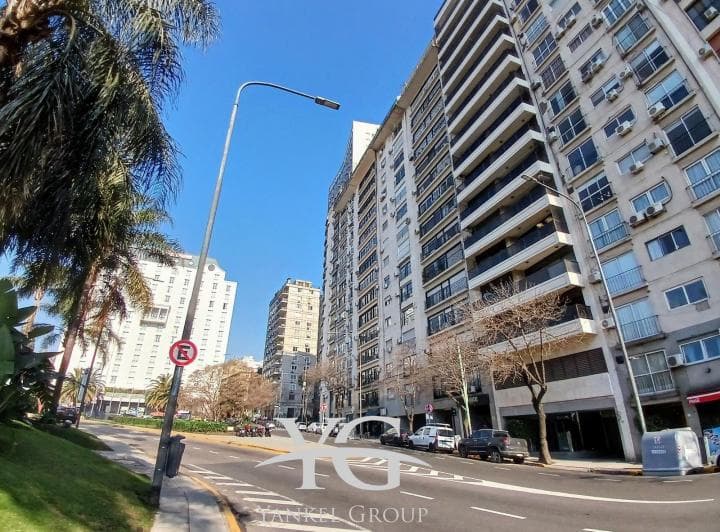 Venta 3 Ambientes Retiro con Dep. 2 Cocheras Fijas y Baulera! - 2