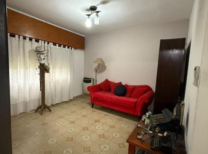 Comoda Casa en Venta - 2