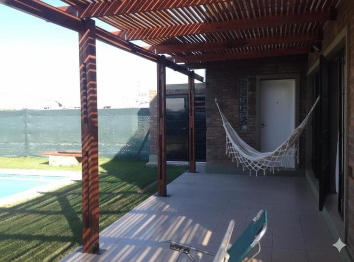 Venta - Casa de 2 Plantas con Pileta y Parrillero Apta Credito - Tierra de Sueños 3. - 4