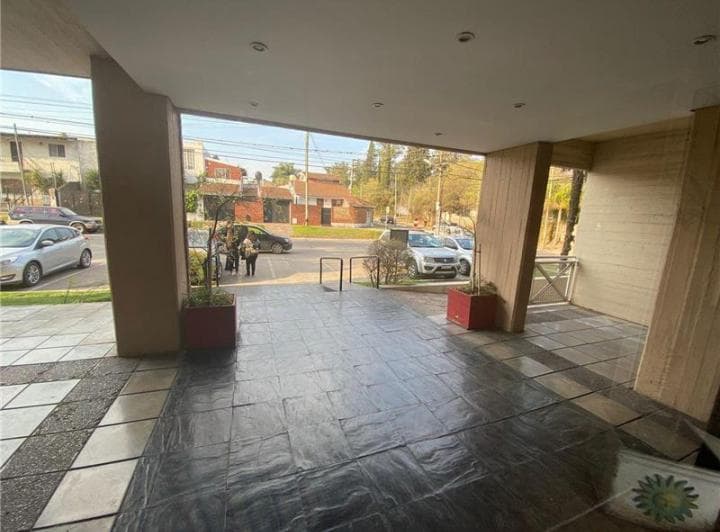 Venta Dto 3 Dorm. Piso Muy Alto Cochera Descubierta Apto Credito Hipotecario - 2