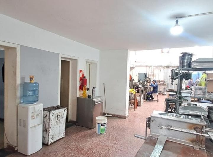 Depósito en Flores en Venta - 5