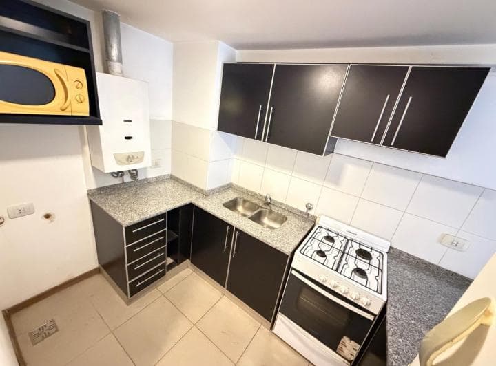 Venta Departamento 2 Dorm. con Cochera - 3