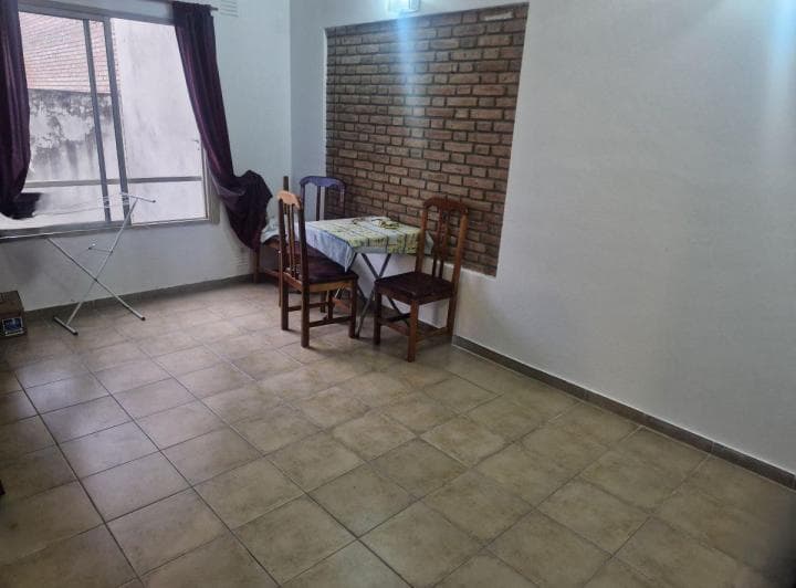 Departamento 1 Dormitorio - 1er Piso Escalera - 3
