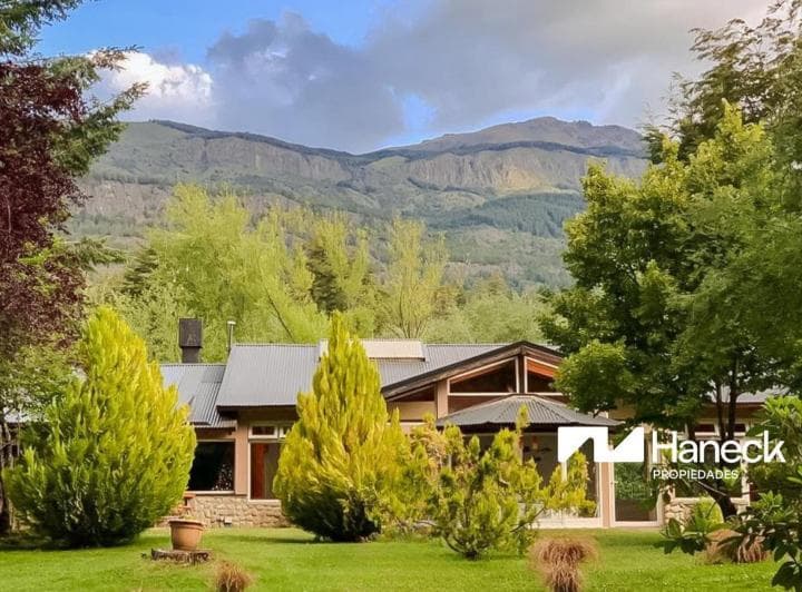 Venta 10 Hectáreas, con Complejo de Cabañas, Costa de Río, en El Bolsón - 3