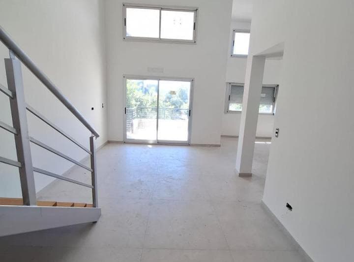 Excelente Departamento 4 Ambientes en Duplex a Estrenar - Olivos - 2