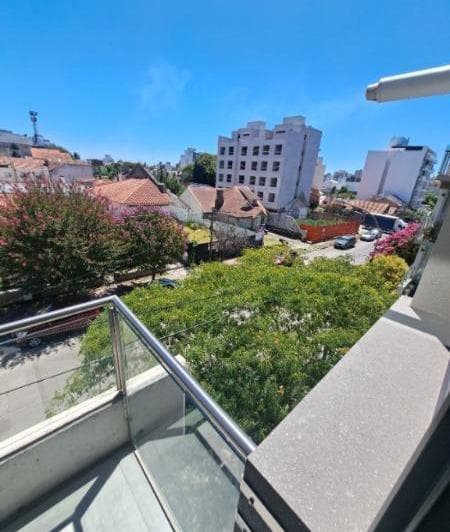 Piso de 4 Ambientes Terraza y Cochera Nuevo Guemes - 2