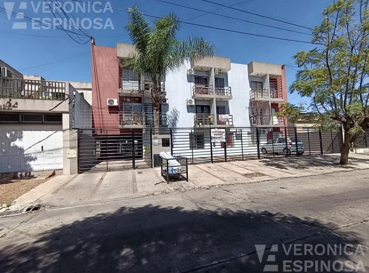 Cochera en Moron Sur - 2