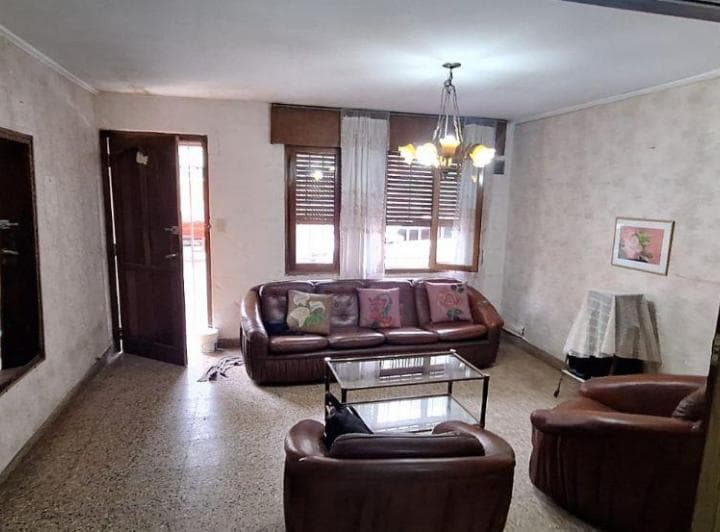 Venta Casa 3 Dorm. + Depto 1 Dorm. Apto Credito en Alberdi - 3