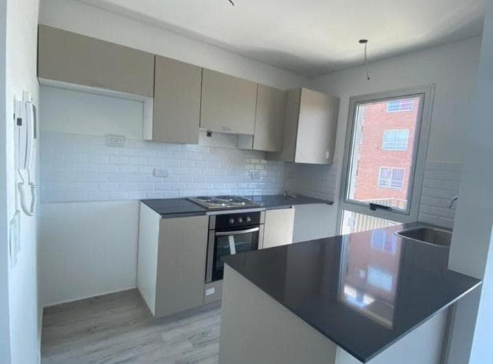 Departamento en Venta en Tigre, G. B. a. Zona Norte, Argentina - 3