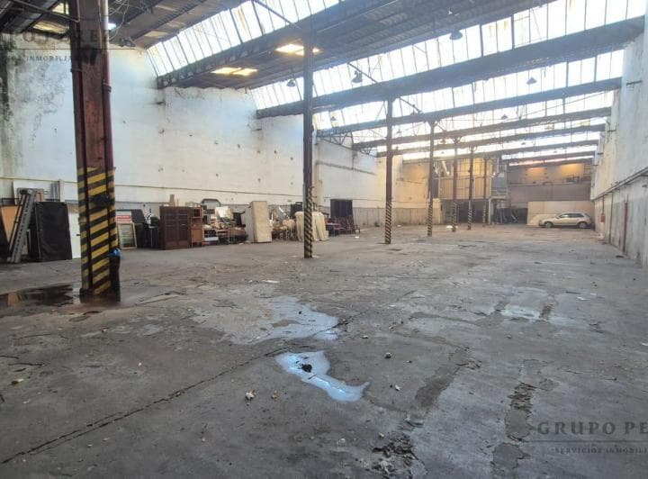 Local en Barracas de 1.000 m² con Entrada Semi - Alquiler - 2