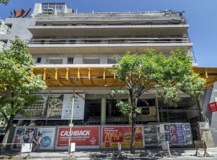 Departamento en Venta de 2 Ambientes en Abasto - 2