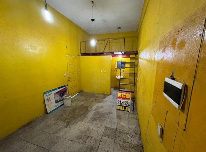 Local con Toilette - 3