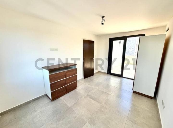 Venta Departamento 2 Ambientes con Terraza Propia y Balcon a Estrenar Moron Centro - 4